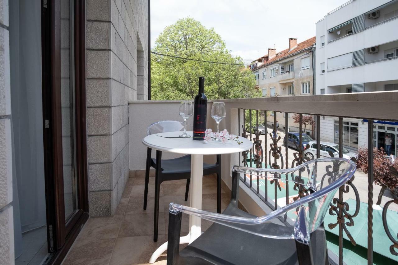 Apartmani Vila Kosa Требинє Екстер'єр фото