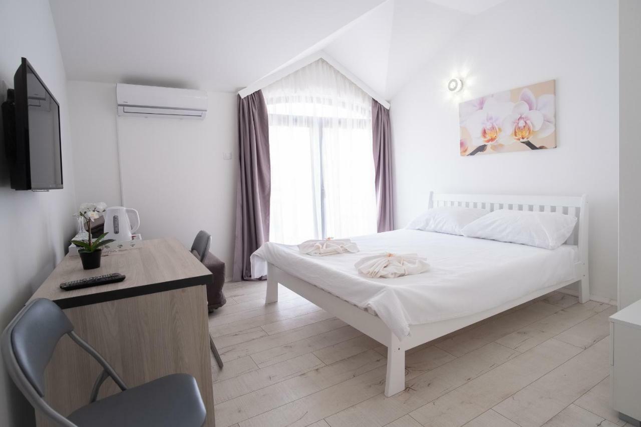 Apartmani Vila Kosa Требинє Екстер'єр фото