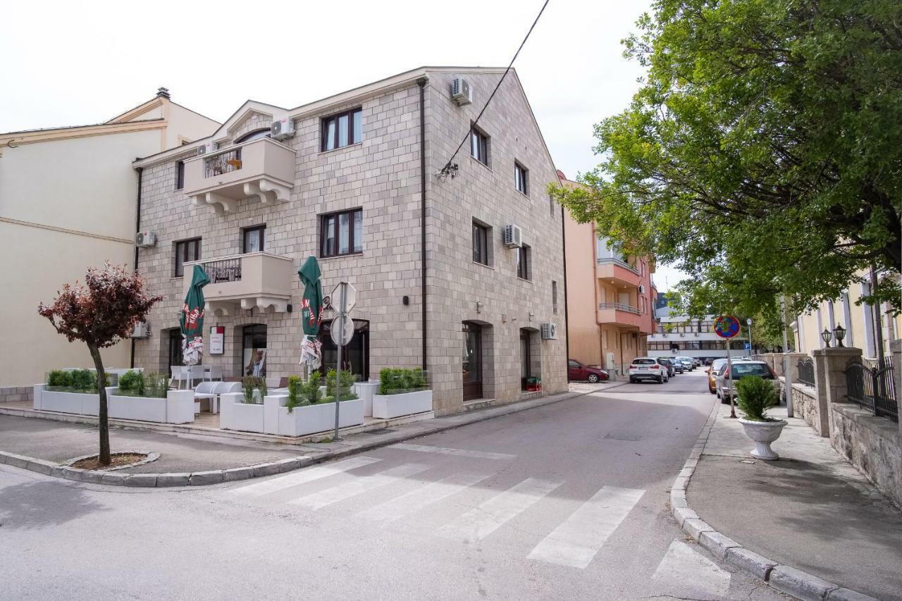 Apartmani Vila Kosa Требинє Екстер'єр фото