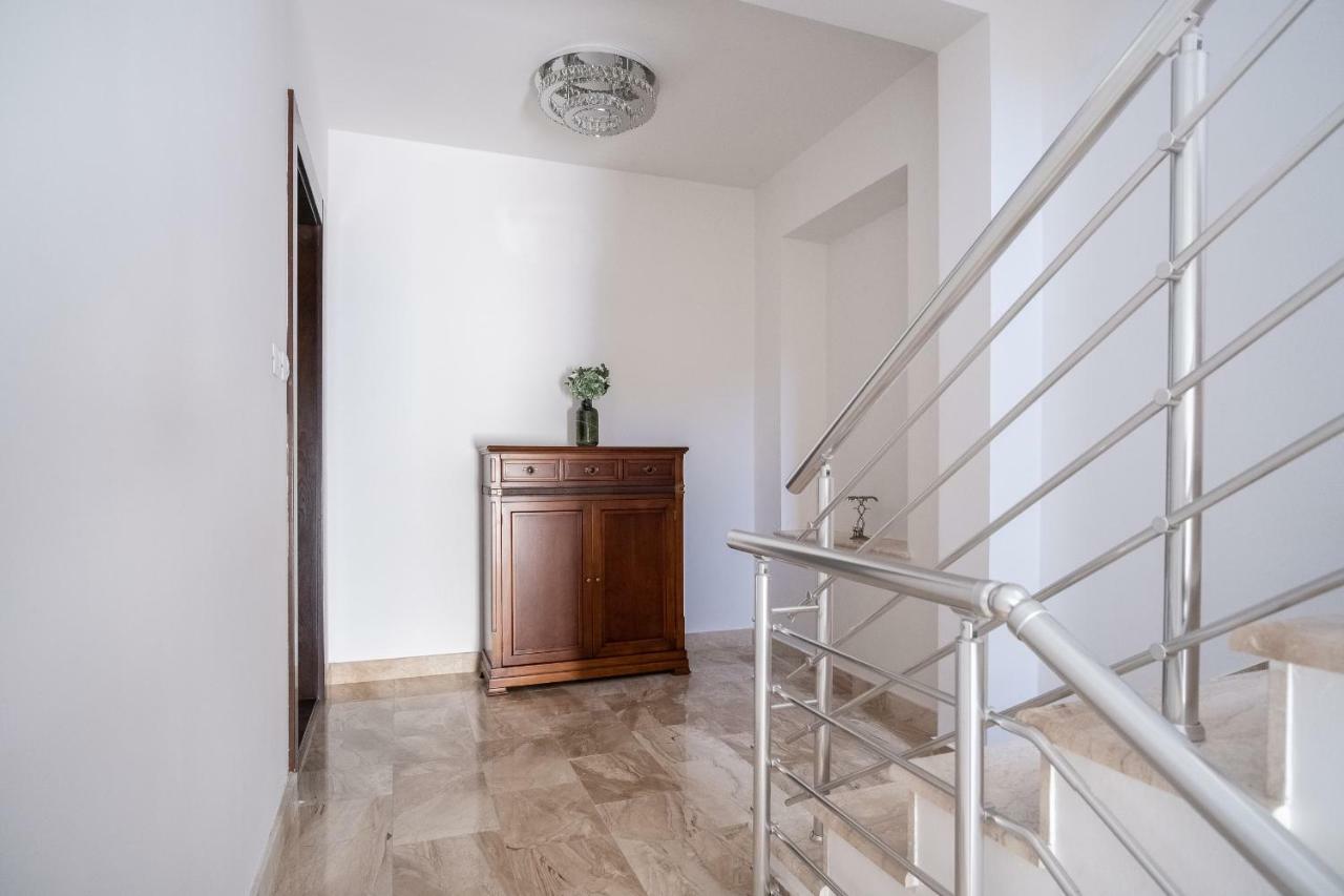 Apartmani Vila Kosa Требинє Екстер'єр фото